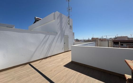 2 bedroom Penthouse in Torrevieja - AG97074 - Photo - Small - 49