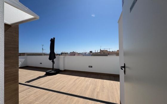 2 bedroom Penthouse in Torrevieja - AG97074 - Photo - Small - 50