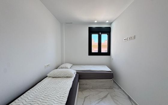 2 bedroom Penthouse in Torrevieja - AG97074 - Photo - Small - 16