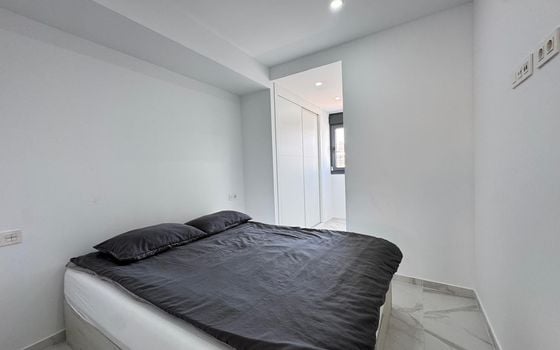 2 bedroom Penthouse in Torrevieja - AG97074 - Photo - Small - 12