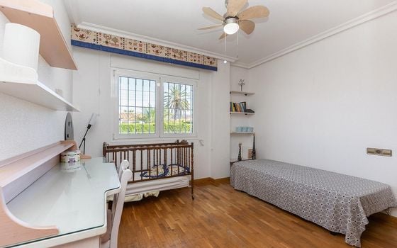 5 bedroom Villa in Torrevieja - GVS64867 - Photo - Small - 24