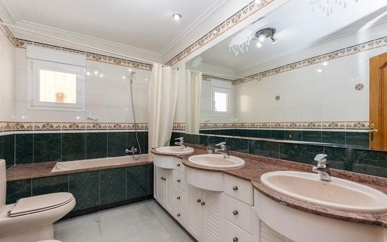 5 bedroom Villa in Torrevieja - GVS64867 - Photo - Small - 35