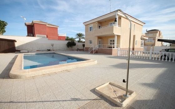 5 bedroom Villa in Torrevieja - FU90999 - Photo - 1