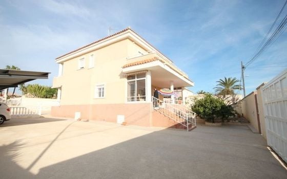 5 bedroom Villa in Torrevieja - FU90999 - Photo - Small - 25