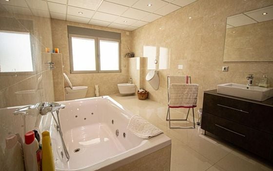 6 bedroom Villa in Alfaz del Pi - SV67360 - Photo - Small - 17