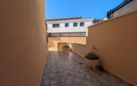 6 bedroom Townhouse in Alicante - SV67364 - Photo - 2