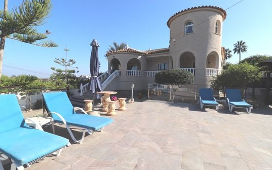 5 bedroom Villa in Algorfa - VRE69039 - Photo - 2