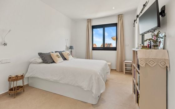 4 bedroom Villa in La Nucia - CGN69356 - Photo - Small - 12