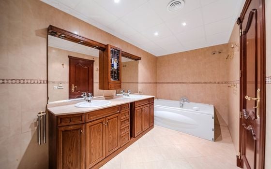 5 bedroom Villa in Altea Hills - LR70693 - Photo - Small - 17