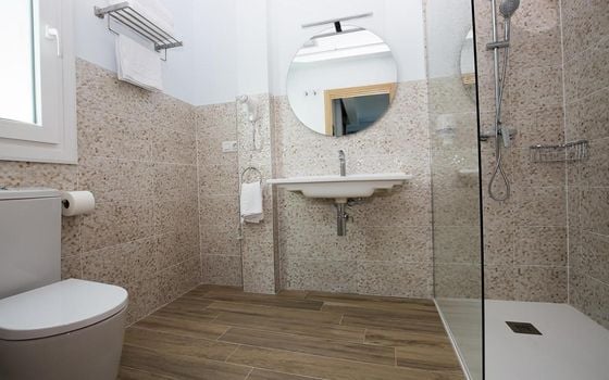 8 bedroom Villa in Altea - TWTG108353 - Photo - Small - 21