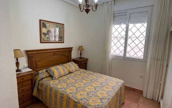 4 bedroom Villa in Torrevieja - LR73713 - Photo - Small - 11