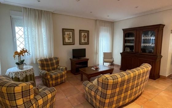 Villa de 4 habitaciones en Torrevieja - LR73713 - Foto - 1
