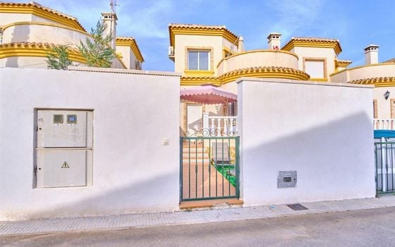 3 bedroom Villa in Los Montesinos - SLN75895 - Photo - Small - 9