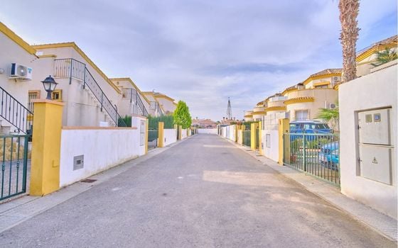 3 bedroom Villa in Los Montesinos - SLN75895 - Photo - Small - 10
