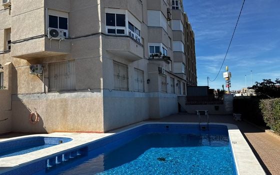 Appartement de 2 chambres à Punta Prima - LR76508 - Photo - 1