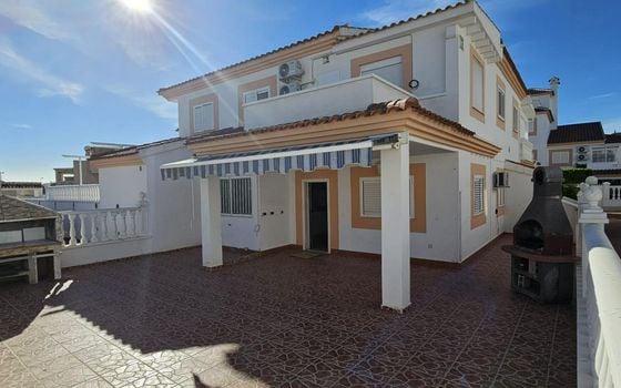 Villa de 4 chambres à Orihuela Costa - AG151126 - Photo - 1