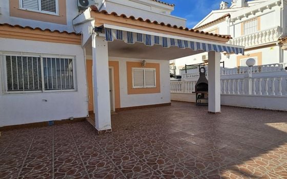 Villa de 4 chambres à Orihuela Costa - AG151126 - Photo - 2