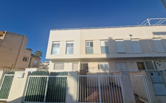 Villa de 3 chambres à Orihuela Costa - VEC77172 - Photo - 1