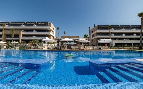 2 bedroom Apartment in Playa Flamenca - LR80826 - Photo - 2