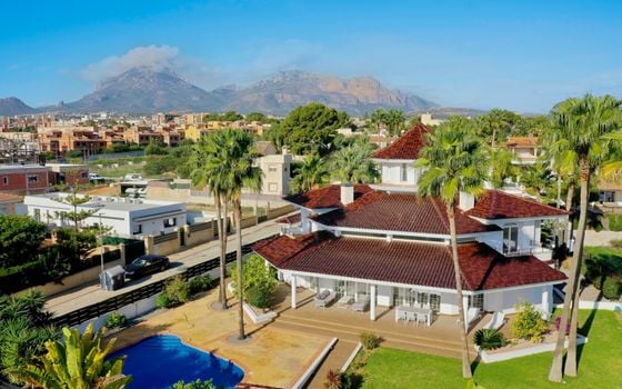5 bedroom Villa in Alfaz del Pi - CGN81334 - Photo - 3