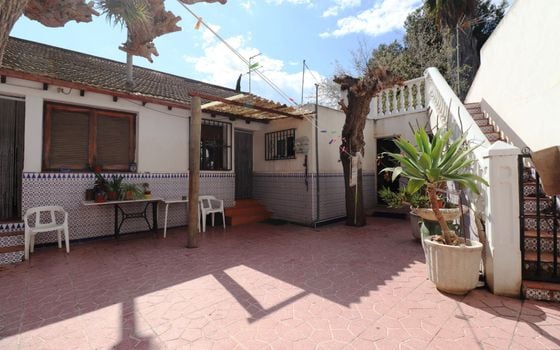 5 bedroom Villa in Almoradí - VRE82050 - Photo - 2