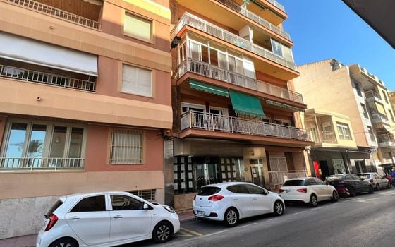 Appartement de 4 chambres à Torrevieja - SV82972 - Photo - 1