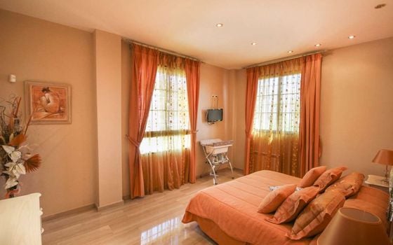 5 bedroom Villa in Benidorm - ABC83490 - Photo - Small - 13