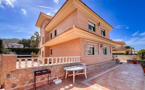 Villa de 8 chambres à Benidorm - ABC83637 - Photo - 1