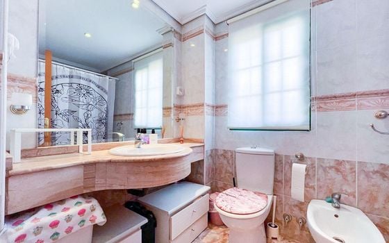 8 bedroom Villa in Benidorm - ABC83637 - Photo - Small - 16
