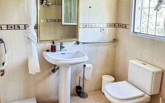 5 bedroom Villa in La Nucia - ABC83651 - Photo - Small - 16