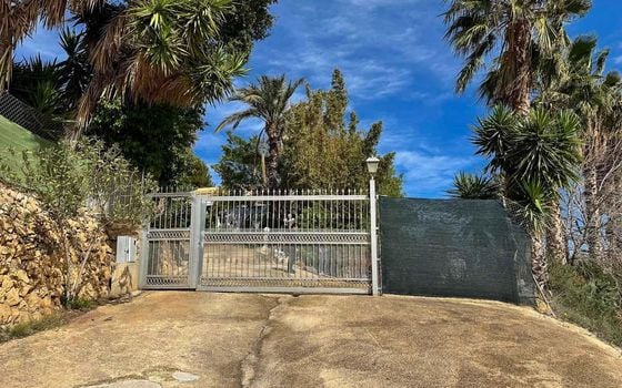 5 bedroom Villa in La Nucia - ABC83651 - Photo - Small - 27