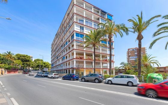 Appartement de 2 chambres à Alicante - CBB91004 - Photo - 1