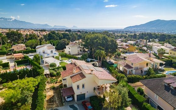 4 bedroom Villa in La Nucia - CGN91529 - Photo - Small - 36