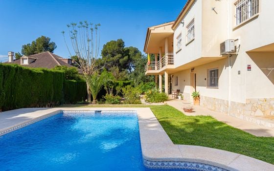 4 bedroom Villa in La Nucia - CGN91529 - Photo - 2
