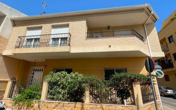 5 bedroom Townhouse in Formentera del Segura - SLN91737 - Photo - 1