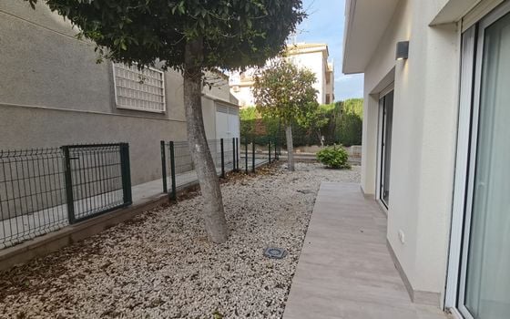Appartement de 3 chambres à Torrevieja - AGI130084 - Photo - Small - 16