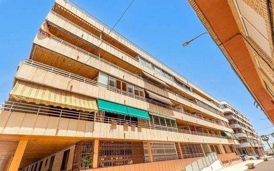 3 bedroom Apartment in Torrevieja - SHL93332 - Photo - 1