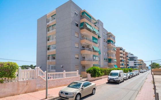 2 bedroom Apartment in Punta Prima - CBB94000 - Photo - 1