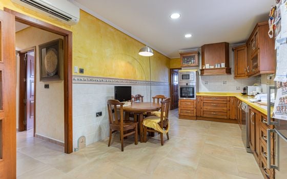 Villa de 4 chambres à Los Montesinos - BCH94351 - Photo - Small - 13