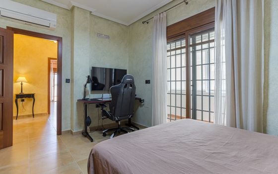 Villa de 4 chambres à Los Montesinos - BCH94351 - Photo - Small - 20