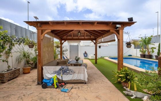 Villa de 4 chambres à Los Montesinos - BCH94351 - Photo - Small - 38