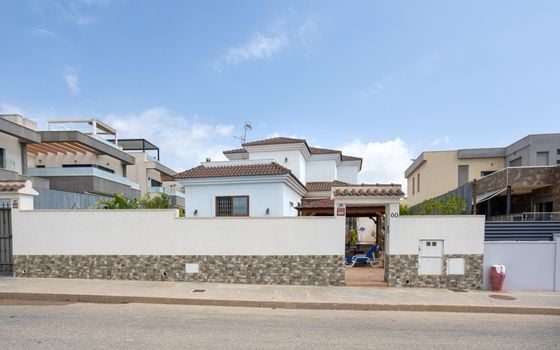Villa de 4 chambres à Los Montesinos - BCH94351 - Photo - Small - 43