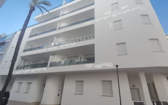 Penthouse de 2 chambres à Torrevieja - AGI35632 - Photo - 1