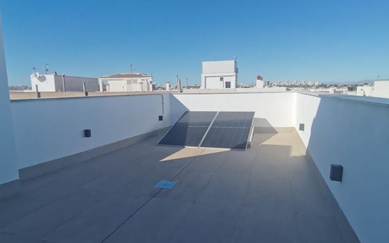 2 bedroom Penthouse in Torrevieja - AGI35632 - Photo - Small - 16