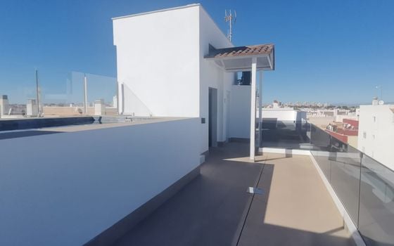 1 bedroom Penthouse in Torrevieja - AGI35633 - Photo - Small - 11