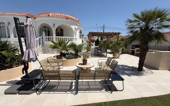 Villa de 3 chambres à Torrevieja - RCJ147366 - Photo - 1