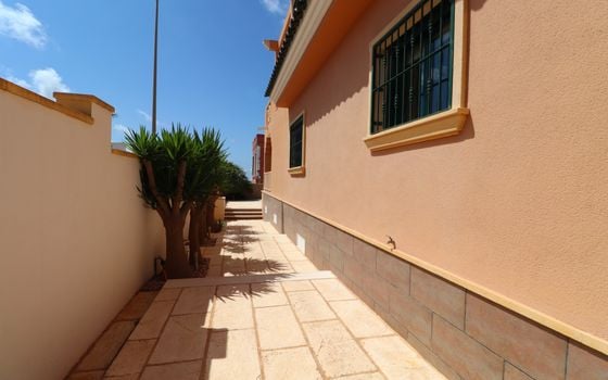 4 bedroom Villa in Ciudad Quesada - VRE96710 - Photo - Small - 27