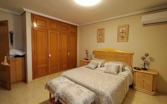 6 bedroom Villa in La Nucia - BNB96780 - Photo - Small - 8