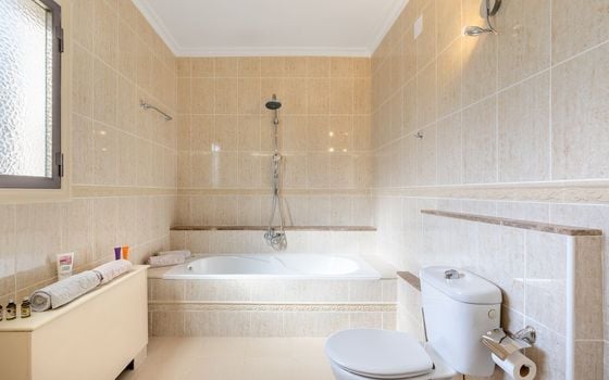 6 bedroom Villa in Alfaz del Pi - HMC97243 - Photo - Small - 26