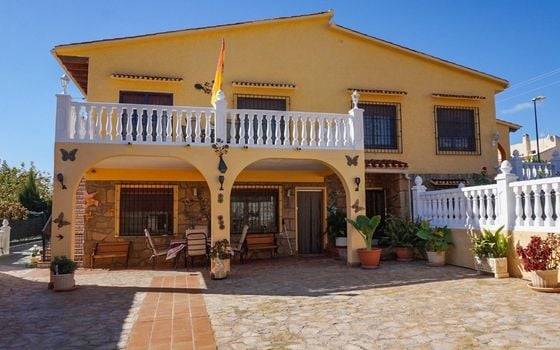 5 bedroom Villa in La Nucia - HMC97258 - Photo - Small - 47